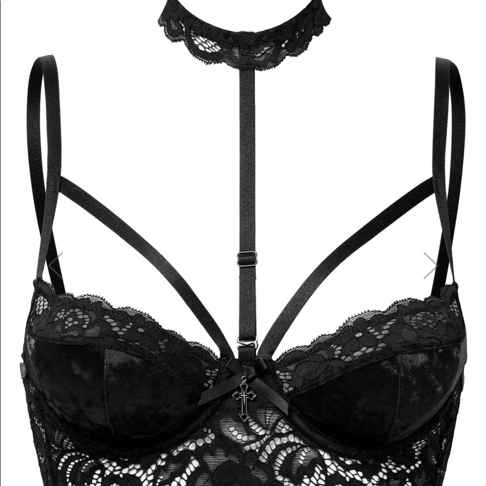 KILLSTAR onyx velvet bralette